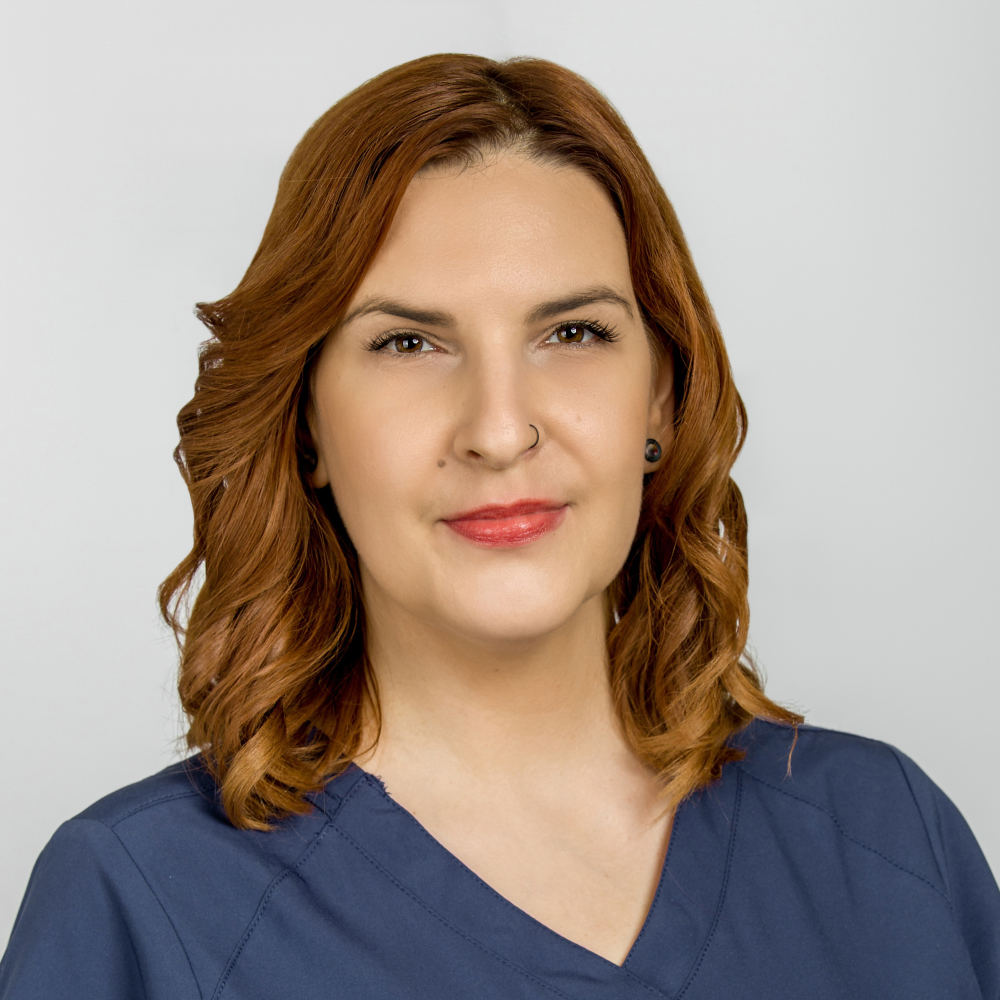 Menyhart Zsanett
